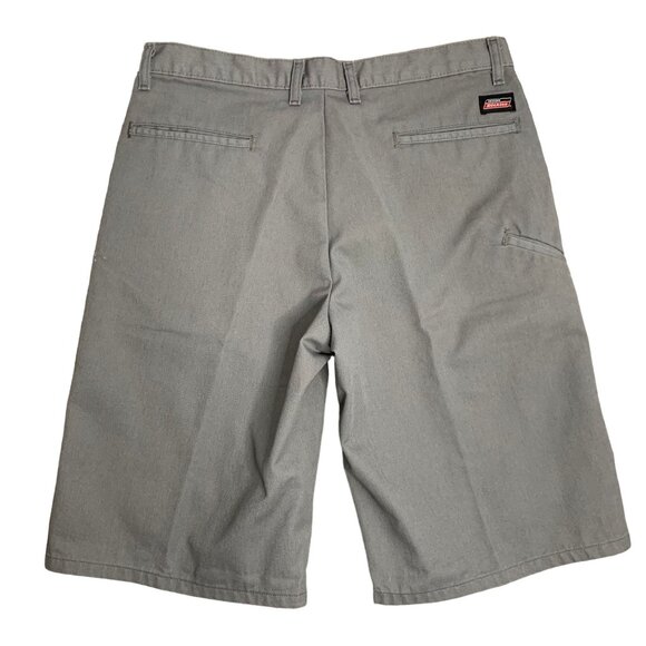 Dickies Loose Fit Work Shorts 32 Grey Flat Front Pockets 12in Belt Loops Button - Picture 4 of 6